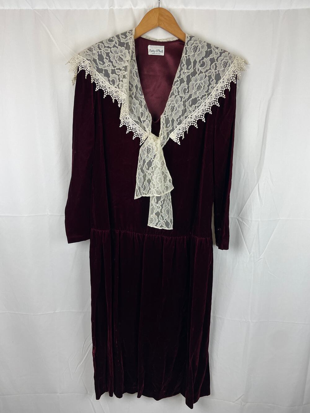 Patty O'Neil Velvet Dress Burgandy Red Off White Lace Collar Size 8 or US S